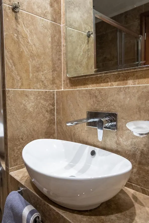 Country Inn Kallithea  Hotel