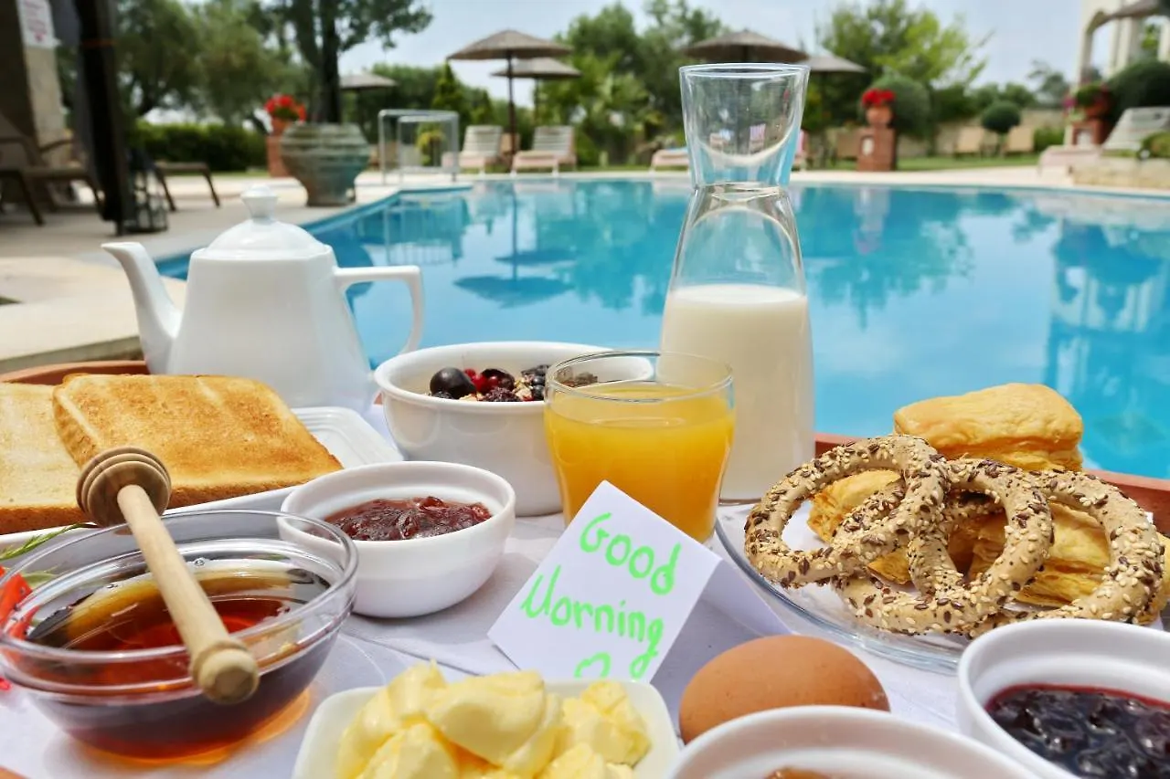 Country Inn Kallithea  4*, Kallithea (Chalkidiki)