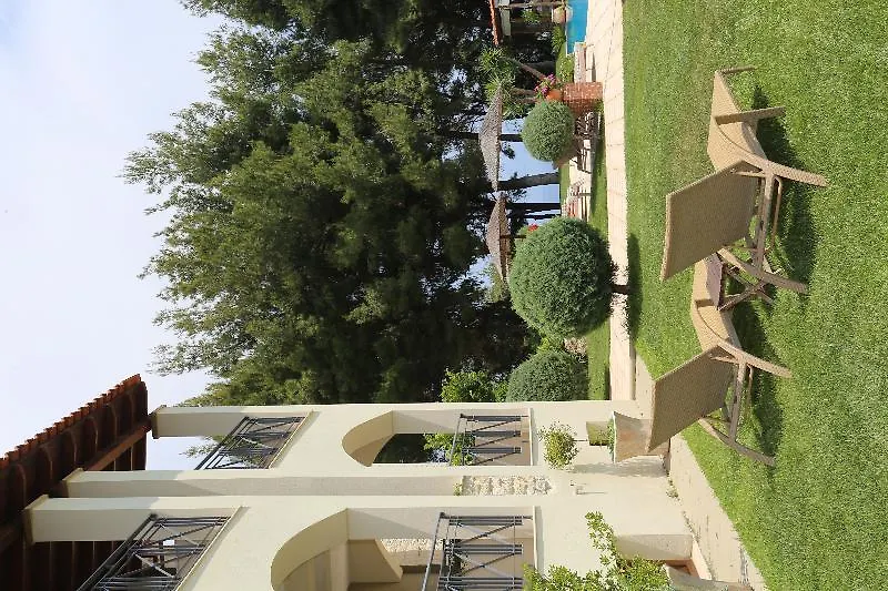 Country Inn Kallithea